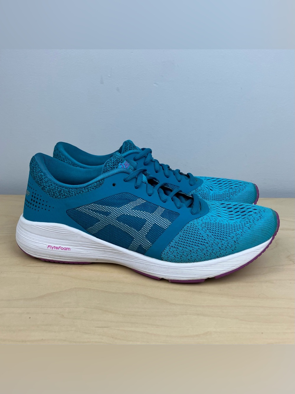 Asics Women’s Size 9.0 RoadHawk FF Blue Athletic Running Shoes